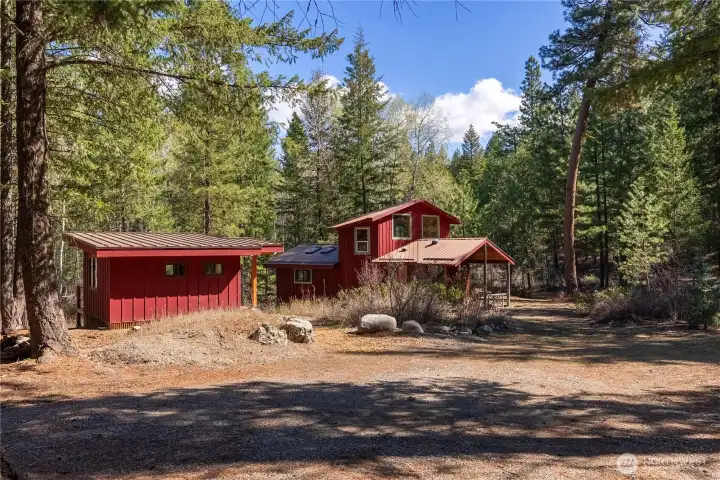 Come experience this 20-acre sylvan retreat in the upper Twisp River Valley. Come experience this 20-acre sylvan retreat in the upper Twisp River Valley.