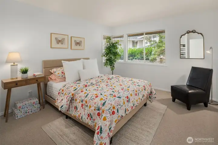 Upper level 2nd bedroom