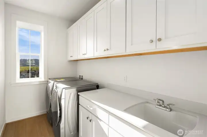 Laundry with optional sink