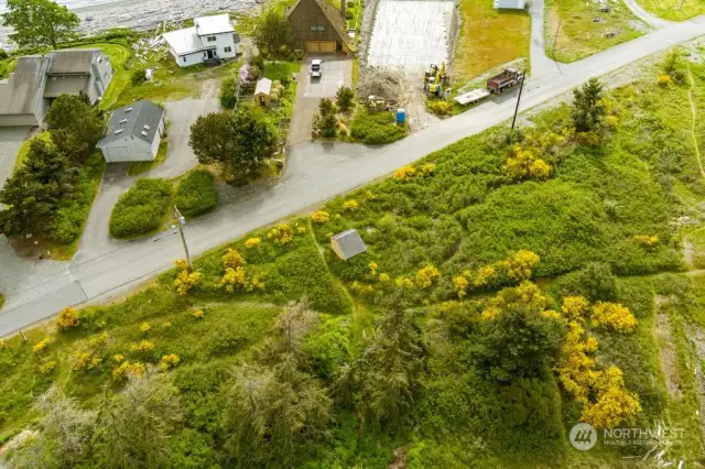 South Lagoon Point neighborhood, the perfect spot on the western shore of Whidbey Island.