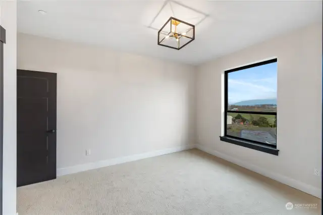 Upstairs Guest bedroom with North and Easterly views!