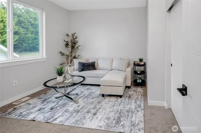 Spacious bonus room!