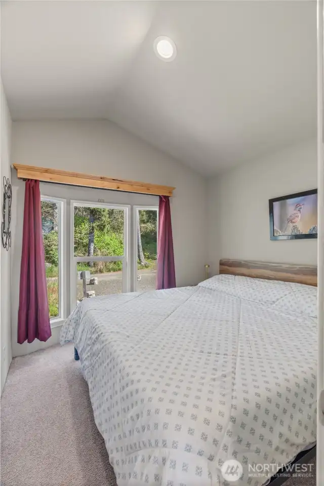 Bedroom with California King bed