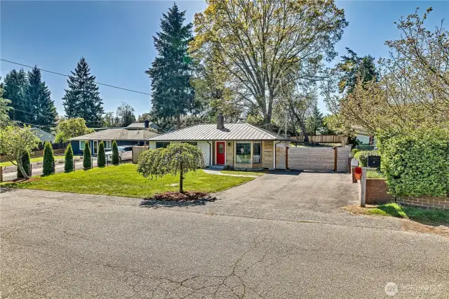 Tons of Curb Appeal