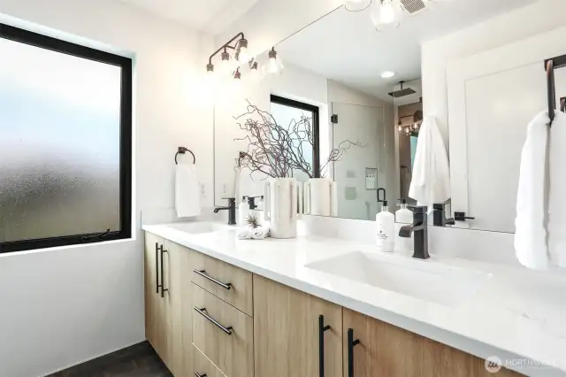 Double Sinks, Thick Quartz Counters