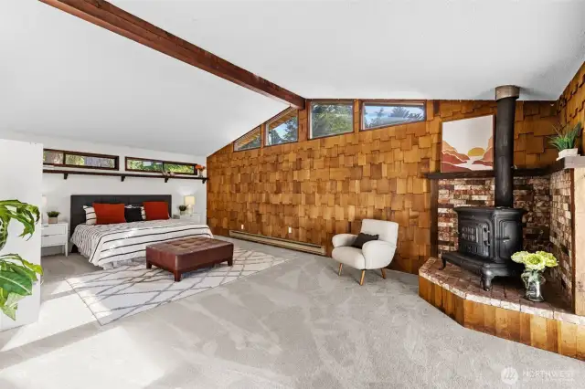 Ultra awesome huge 338 SF space w/cozy stove and vaulted ceiling. Perfect for primary suite!