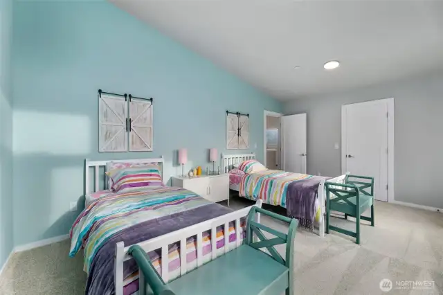 huge bedroom with walk-in closet upstairs