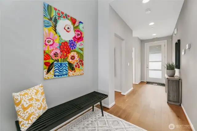 open and bright entrance from front door