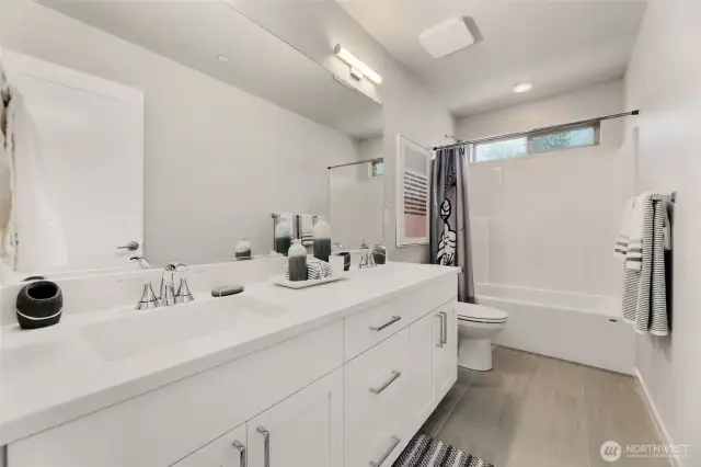 upstairs common bathroom