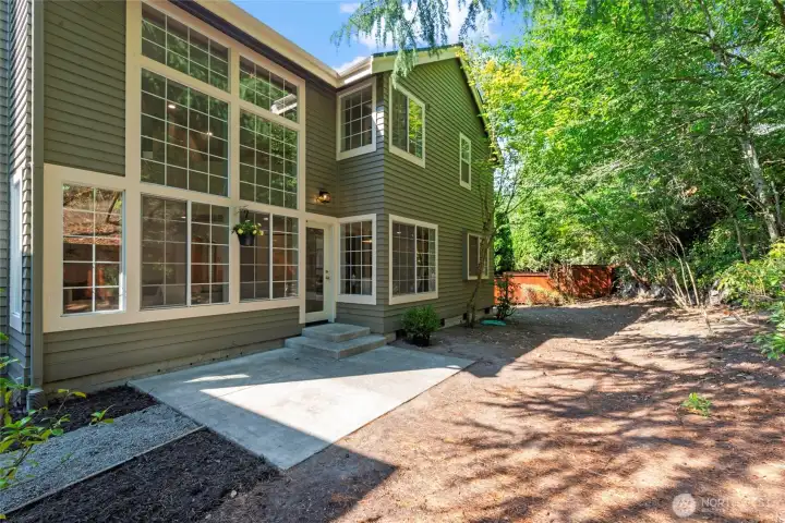 so many possibilities to make this your own private oasis.