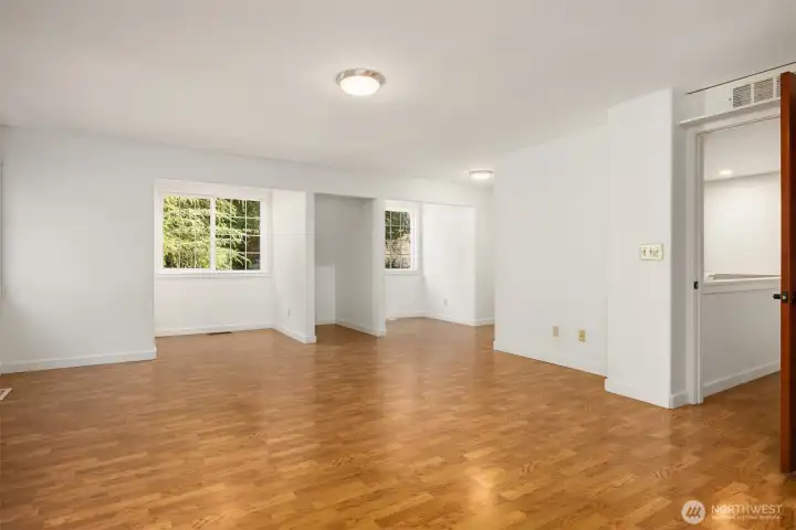 Additional Upstairs Ensuite