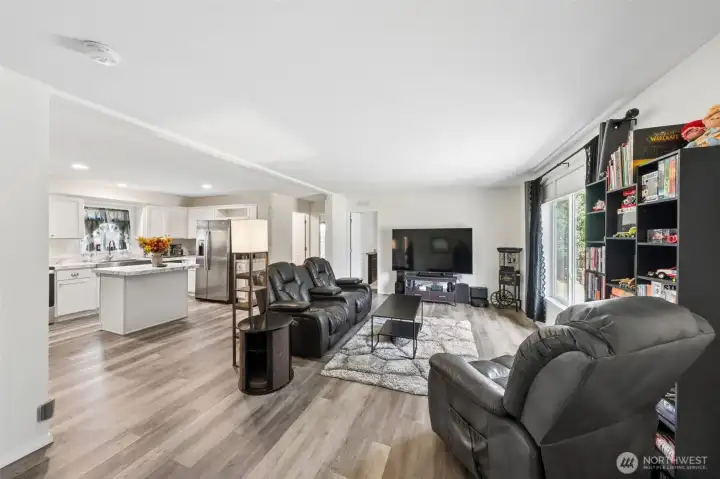 Open concept, dining nook