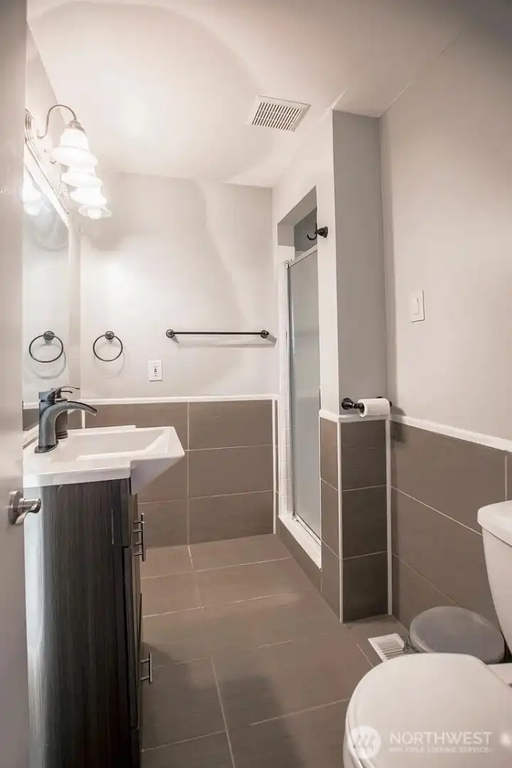 8036 116th Ave SE Pictures before tenants