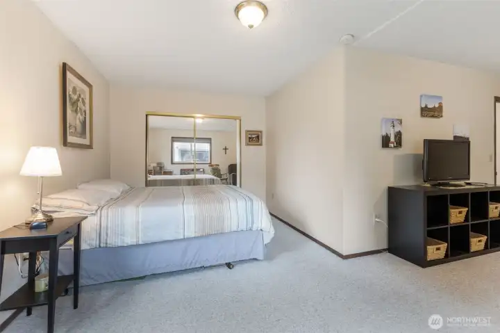 Huge Primary with Sitting Area and En Suite