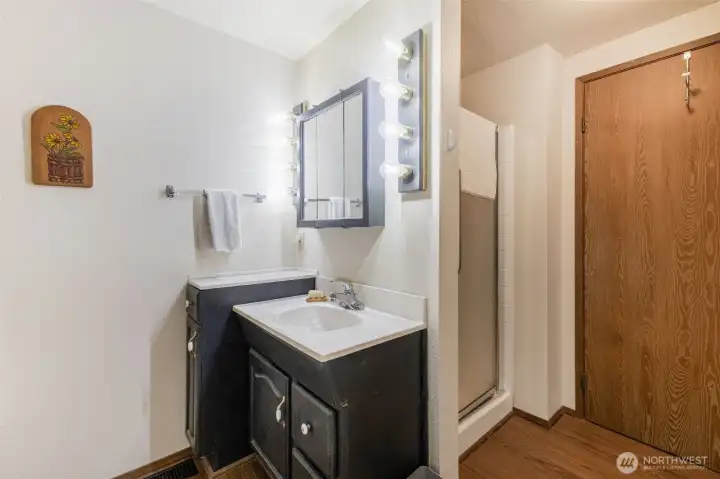 Huge Primary with Sitting Area and En Suite