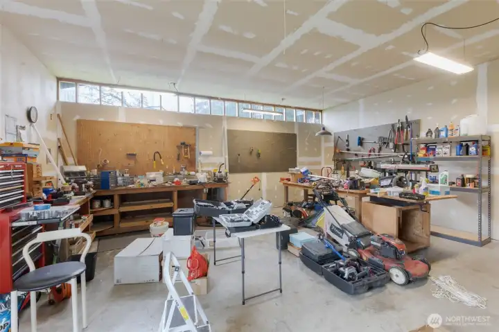 Huge Shop with Parking for 2 Cars and All Your Tools/Toys!!!