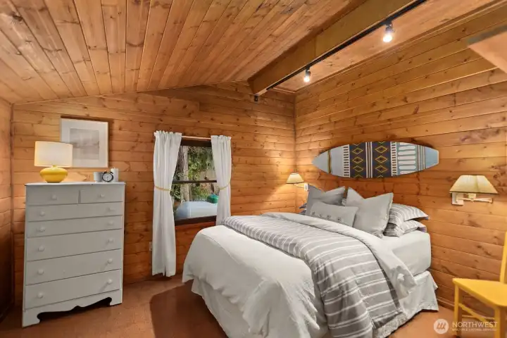 East Bedroom East Bedroom