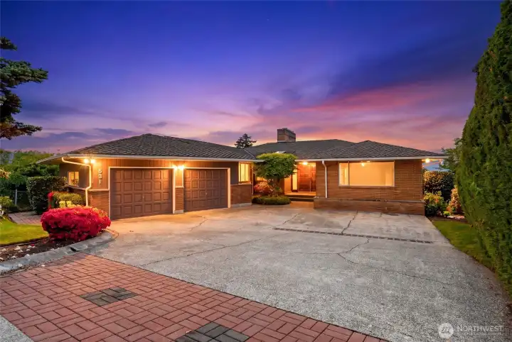 531 View Ridge Drive...a rare opportunity in View Ridge!