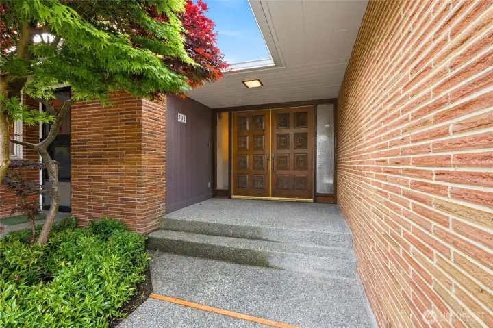 Here is the formal entrance.  There is also an entrance from the attached garage.