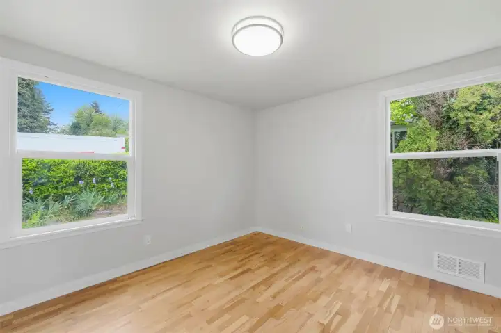 Main floor - 1st bedroom