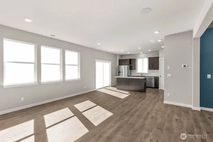Tons of light in your kitchen and family room. Photos are for representational purposes only. Colors and options may vary.