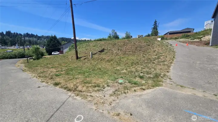 Existing driveway for this lot.