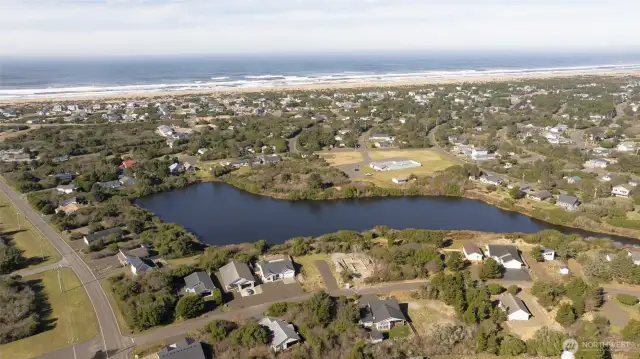 PICTURE OF HOME, PERKINS POND & OCEAN CLOSE BY!