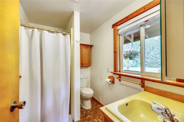 Primary bedroom bath