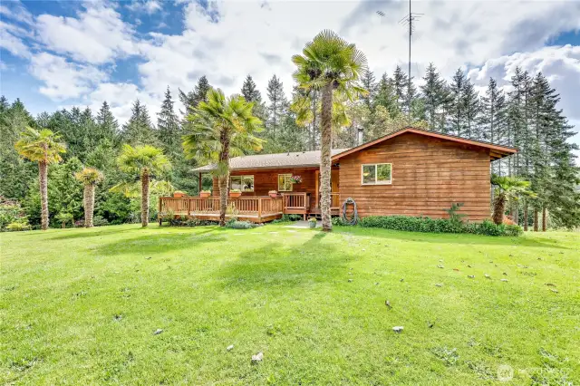 Great sunny exposure with total privacy and quiet.
