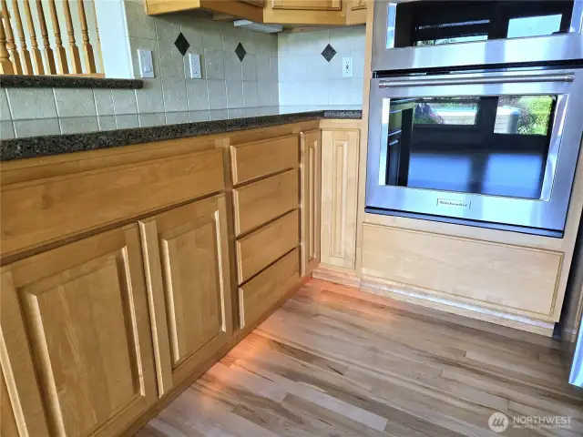 Fun features throughout the kitchen....
