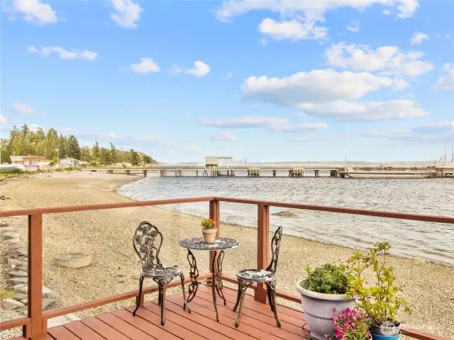 Hi Seattle! Can you picture yourself enjoying your morning coffee here?