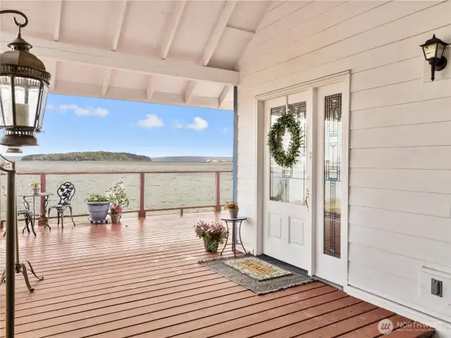 Covered front entry area greets you. Welcome home.