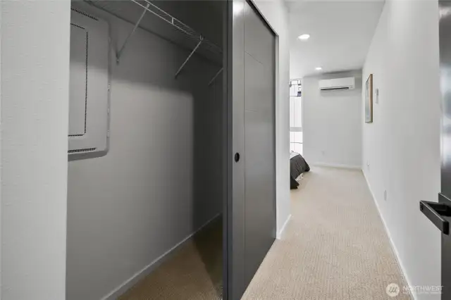 Photos are of model home 826B. Floorplan and finishes may vary