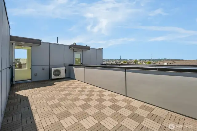 Photos are of model home 826B. Floorplan and finishes may vary