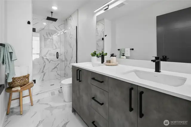 Photos are of model home 826B. Floorplan and finishes may vary