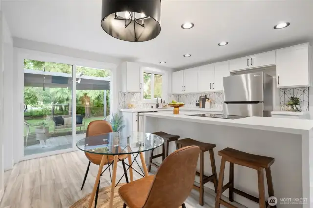 Eating Area off the Kitchen