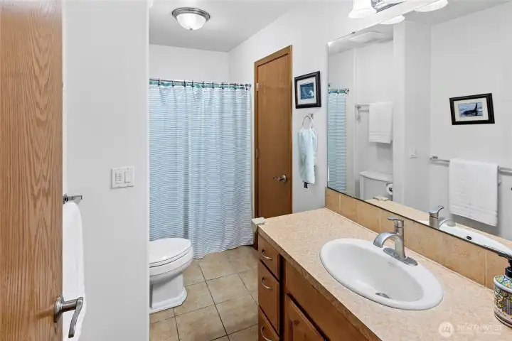 Hall full bath.