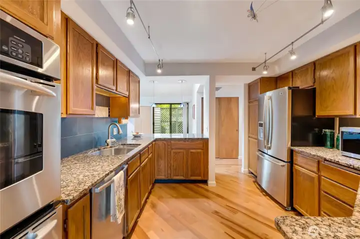 Classic kitchen with room for your secret recipes.