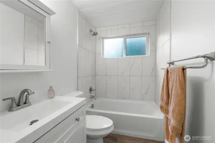 Unit #5 - Bathroom