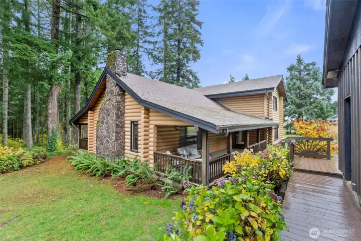 248 Coma Rd. 3 bed, 2 bath, 2296 sq ft on 2.04 acres.