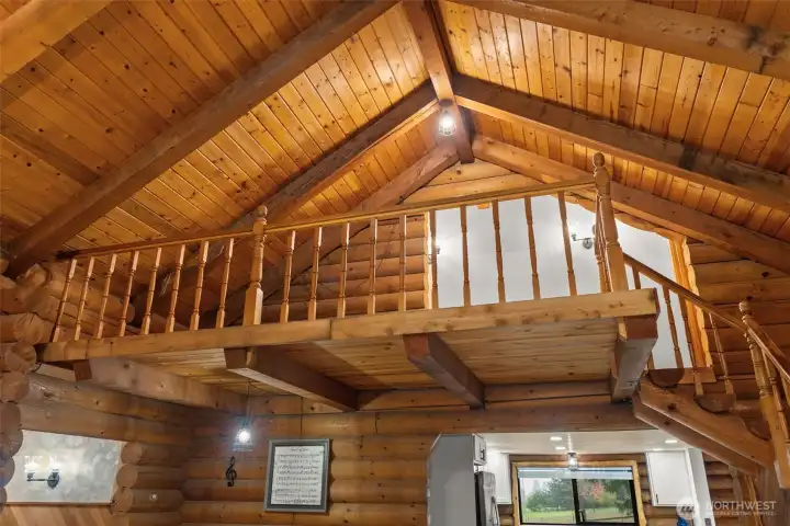 Loft: great reading nook or potential office space