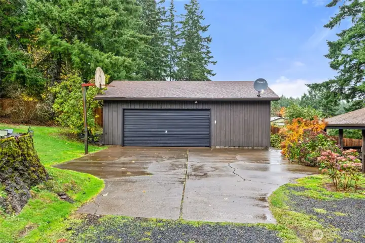 2 car detached garage.