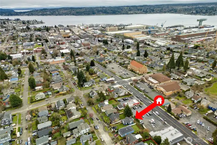 Check it out! The location is just blocks away from the Bremerton-Seattle ferry and PSN shipyard.