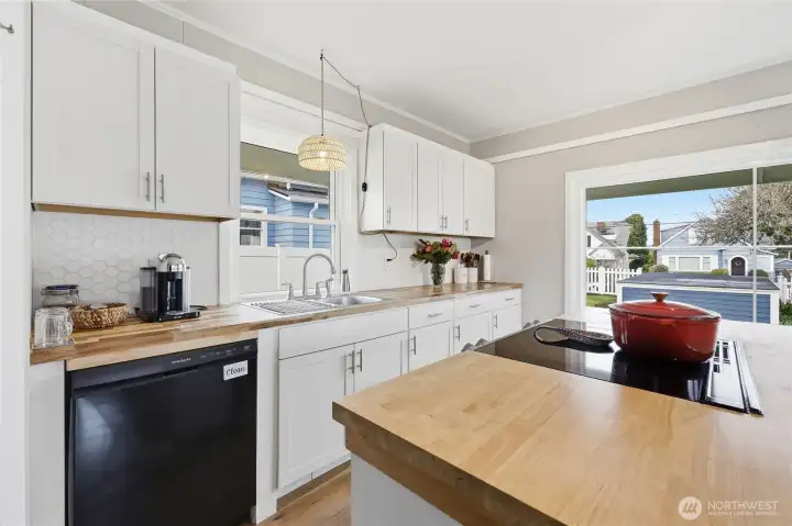 Create delicious meals in the light!