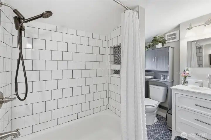 Beautiful tiled bathroom!