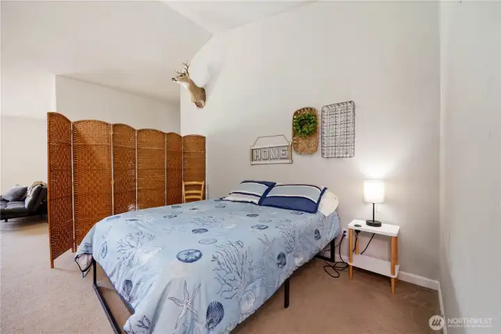 2nd floor bedroom 3, 2nd bed.