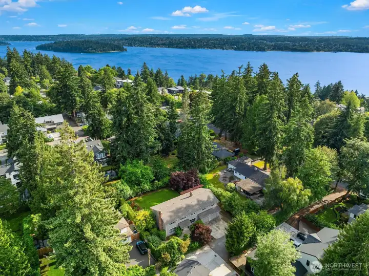 Prime First Hill location on beautiful Mercer Island.