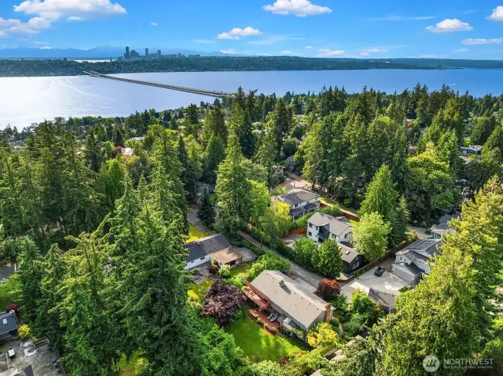 Easy access to I-90 & light rail to Seattle or Bellevue.