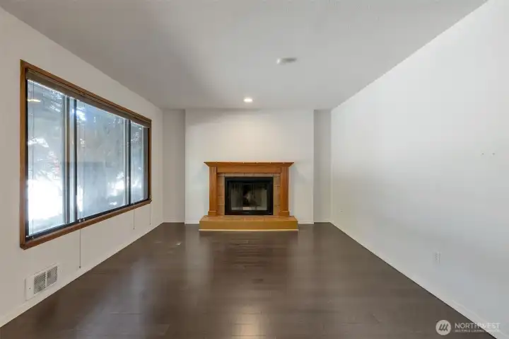 Spacious Living Area with Fireplace Spacious Living Area with Fireplace