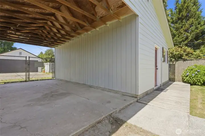 CARPORT CARPORT